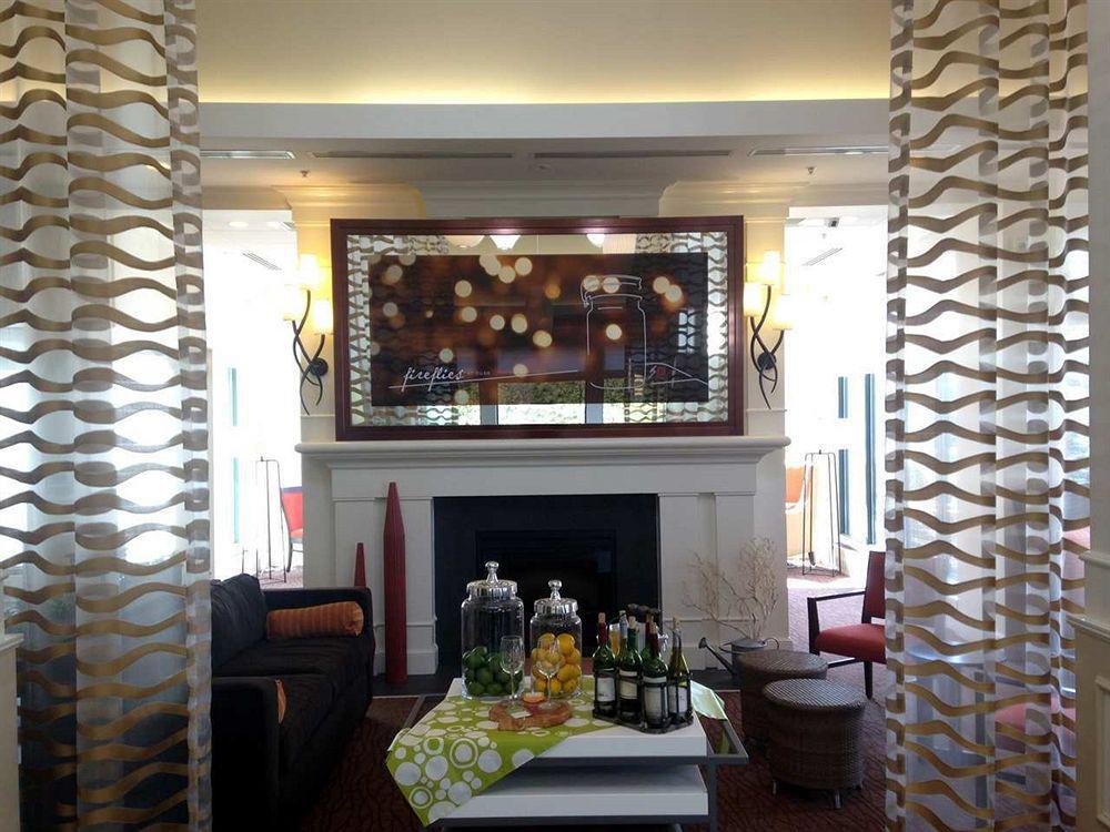 Hilton Garden Inn Fishkill Eksteriør billede